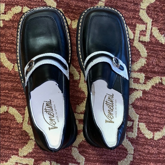 Venettini Other - Venettini girl black leather moccasins girl31